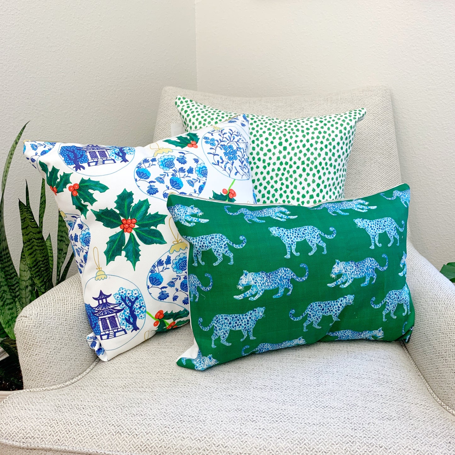 Chinoiserie Ornaments Pillow Cover