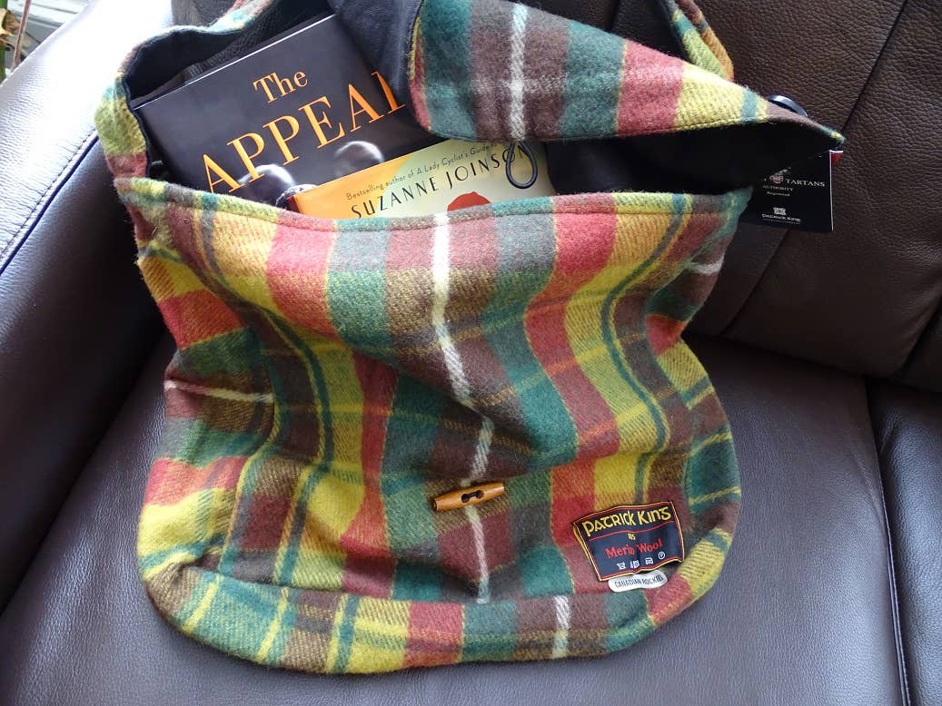 Canadian Rockies Keri Woollen Bag