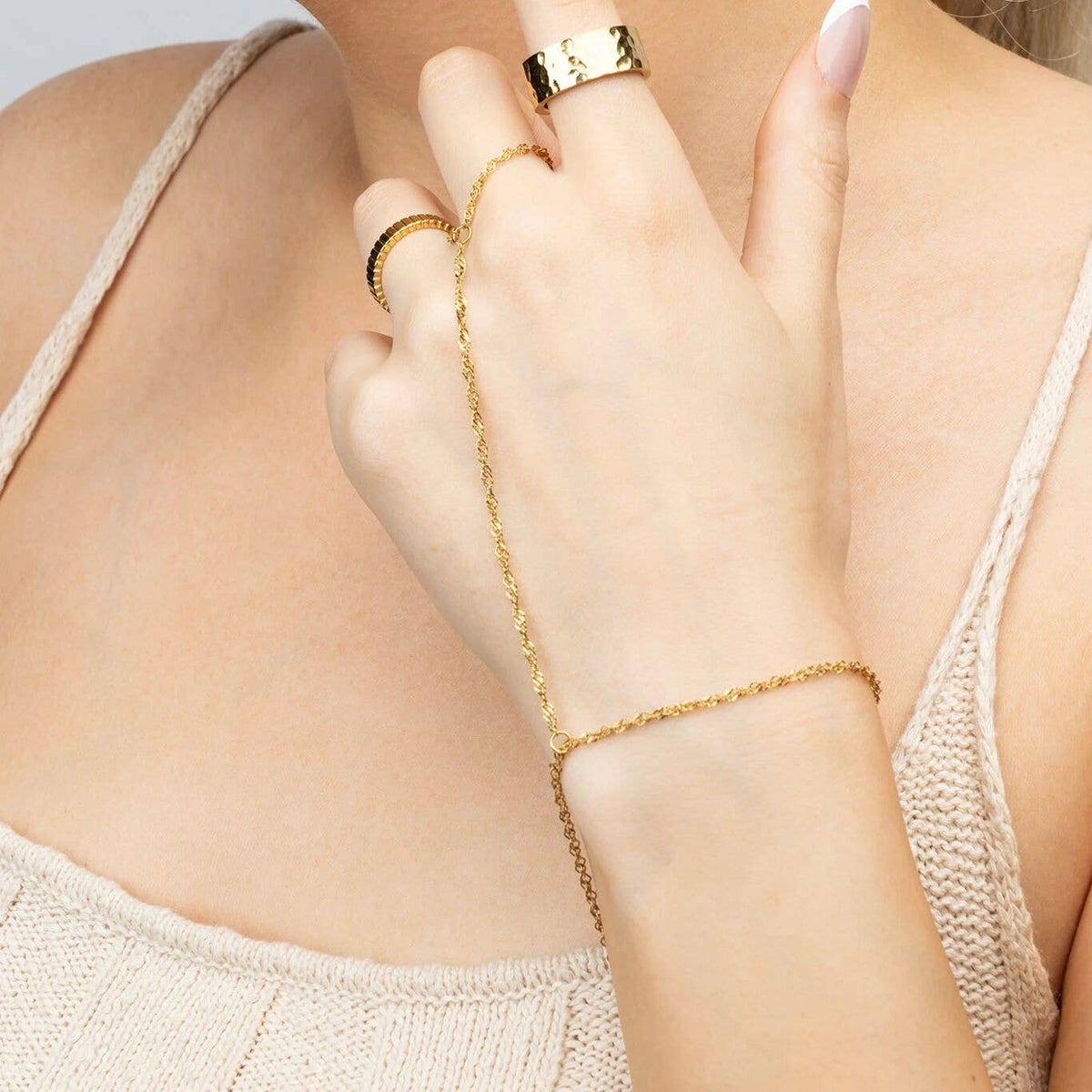 18K gold plated Hammered Statement Ring: Gold / 6