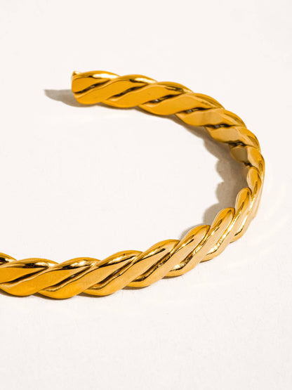 Bénir 18K Gold Non-Tarnish Braided Thin Bangle: Yellow Gold