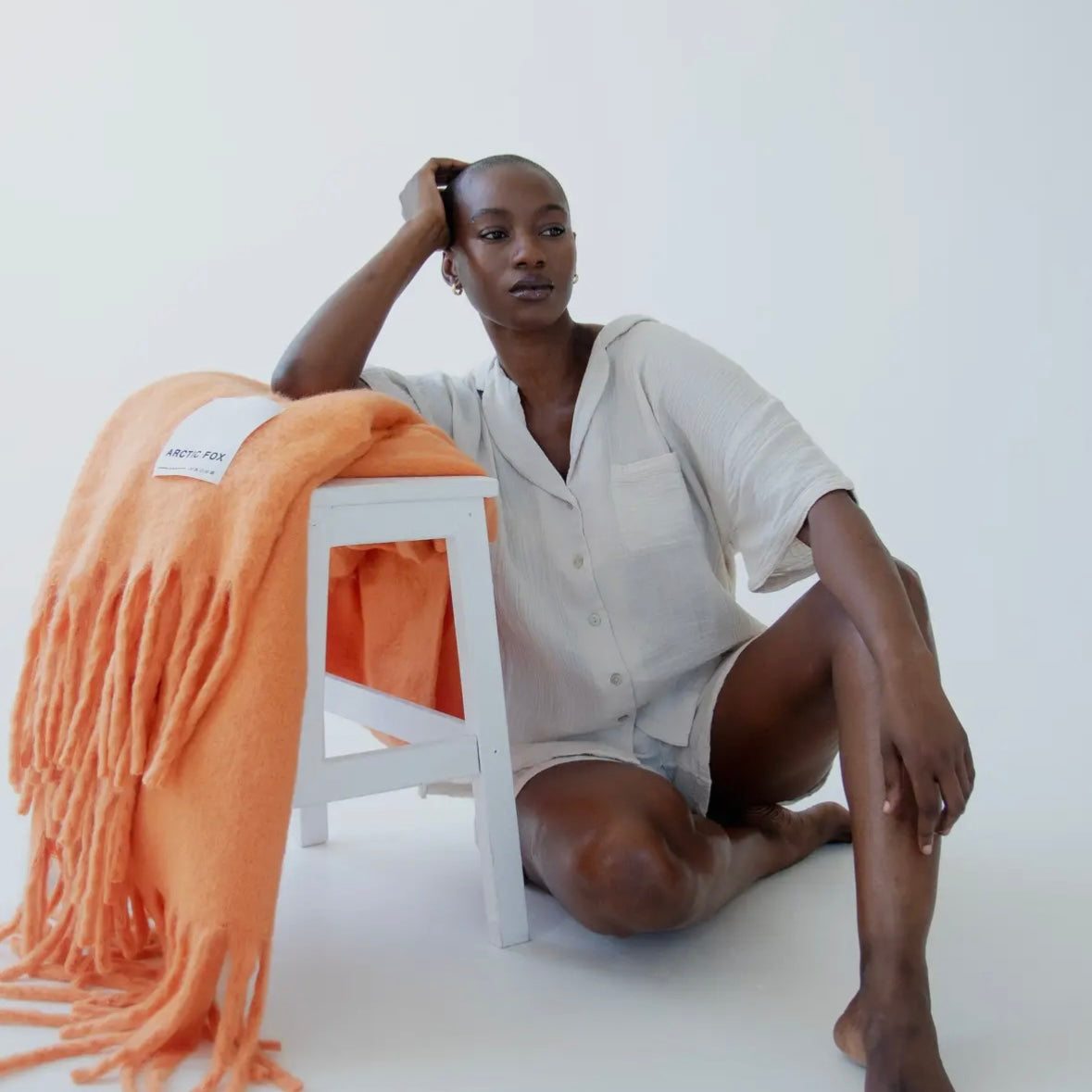Arctic Fox Throw - Apricot