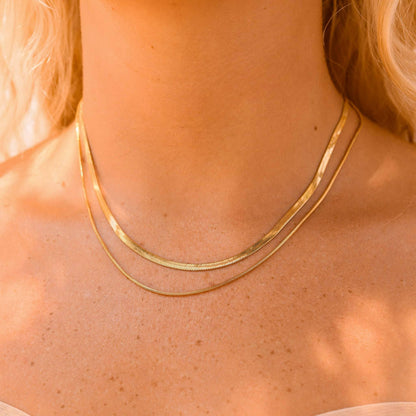 18K Gold Herringbone Chain Necklace: 16" / 5.5mm