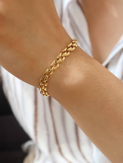 Forte 18K Gold Non-Tarnish Flat Chain Bracelet: Yellow Gold