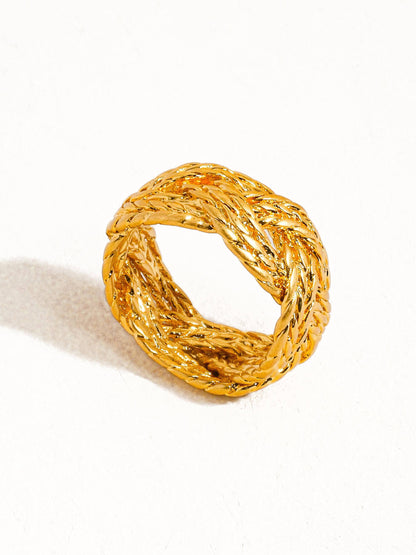 Celeste 18K Gold Vintage Twisted Bold Ring: Yellow Gold
