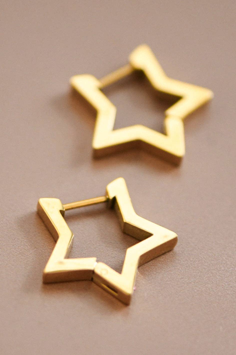 18K Gold Plated Waterproof Stainless Steel Hoop Earrings - 7011: S0OX3T7011