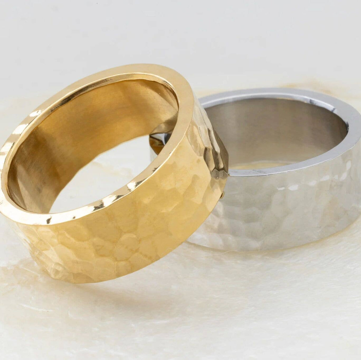 18K Gold PVD Hammered Statement Ring: Gold / 8