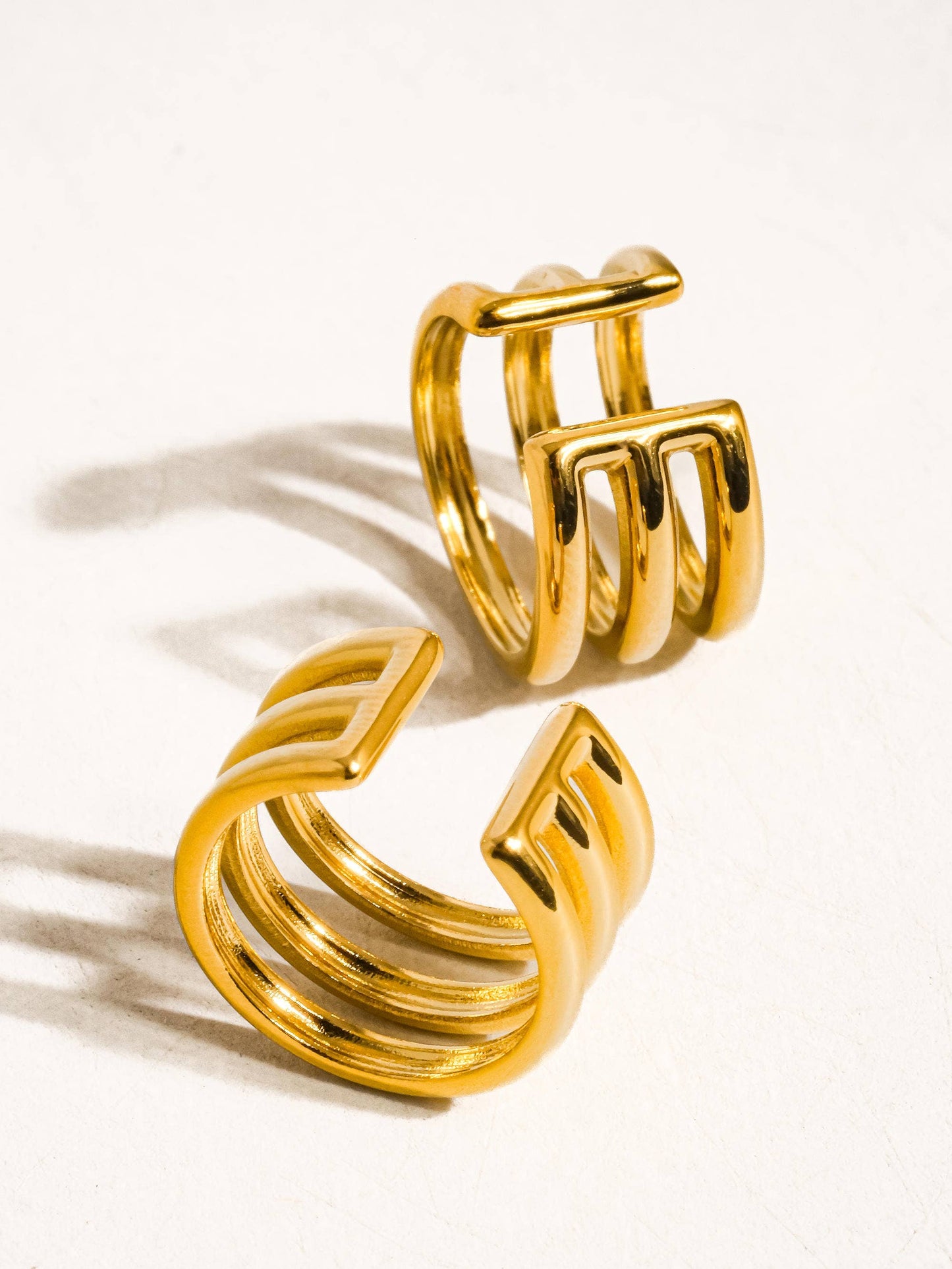 Farrah 18K Non-Tarnish Stripe Ear Cuff: Yellow Gold