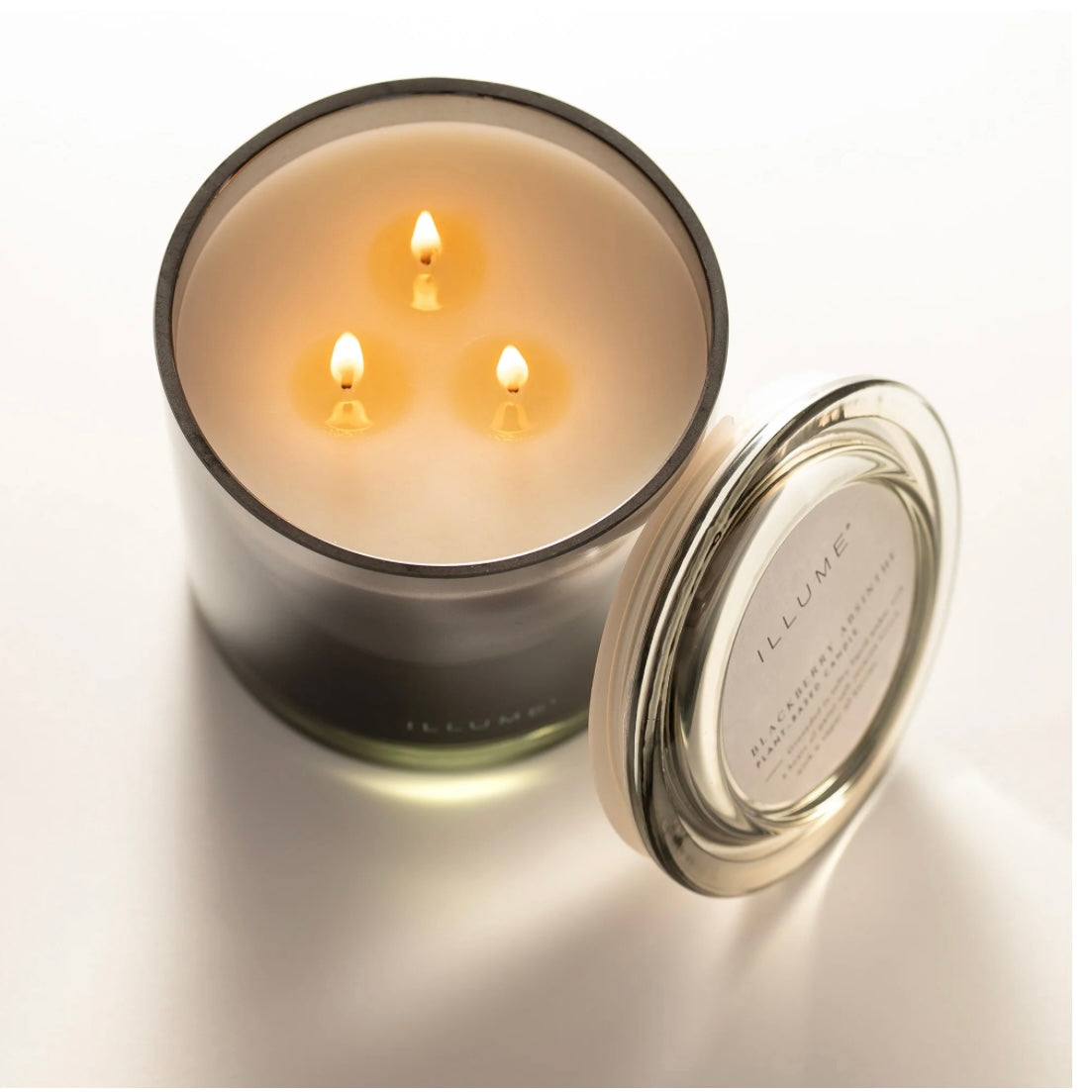 Illume - Blackberry Absinthe Statement Glass Candle