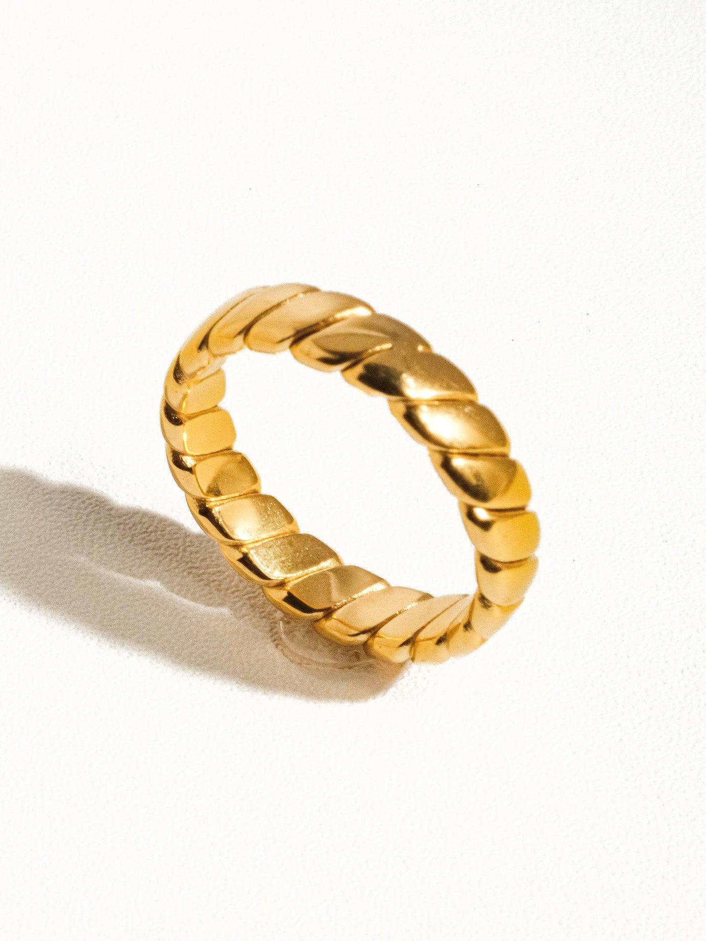 Pierre 18K Gold Non-Tarnish Braided Stack Ring: Yellow Gold / 7