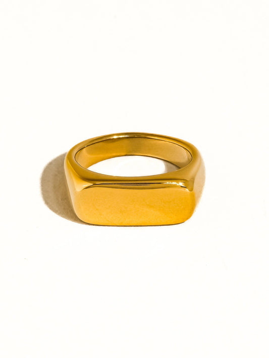 Glayce 18K Gold Non-Tarnish Classic Signet Ring: Yellow Gold