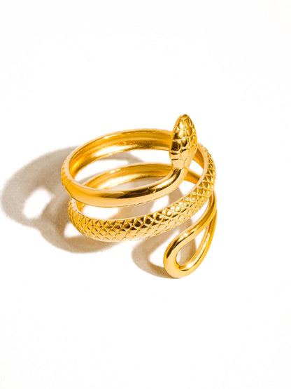 Sutton 18K Gold Non-Tarnish Serpent Ring: Yellow Gold