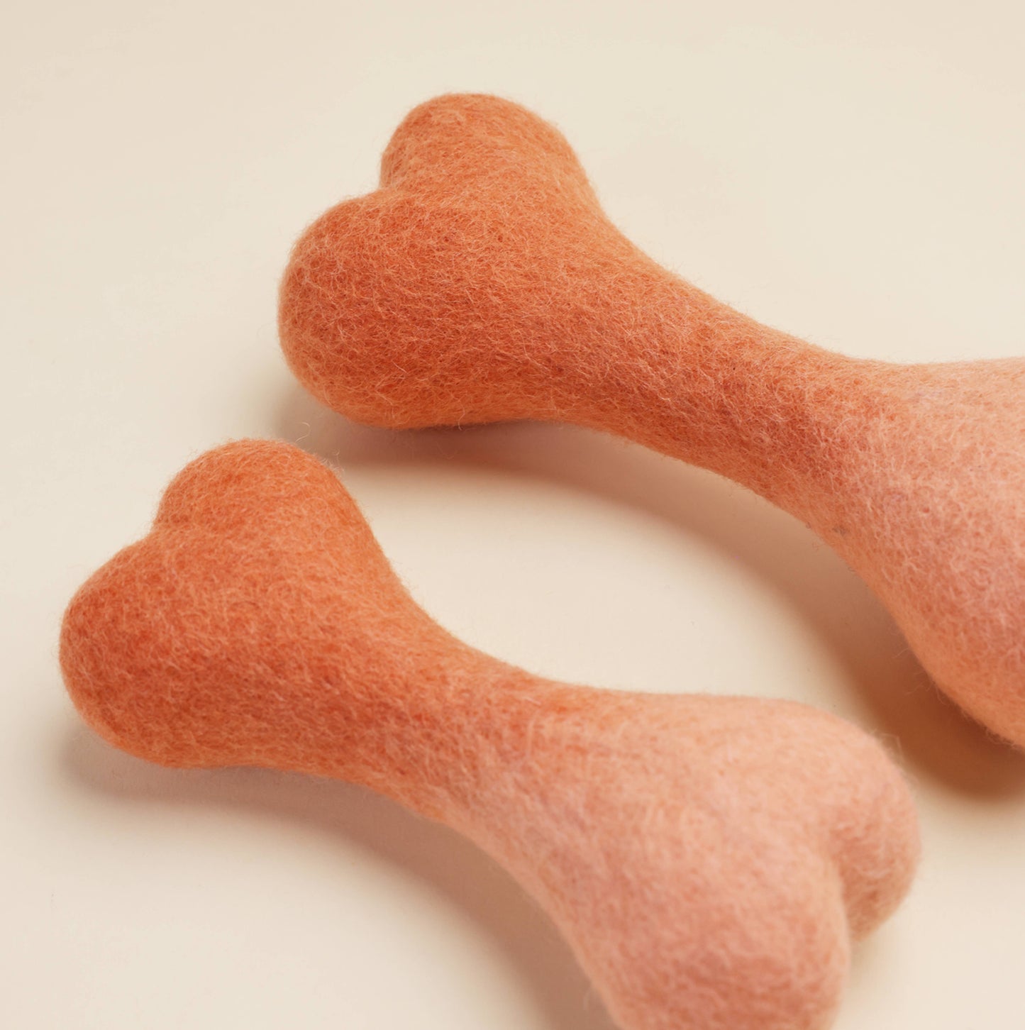 OMBRE WOOL BONE: Berry Blend / Small