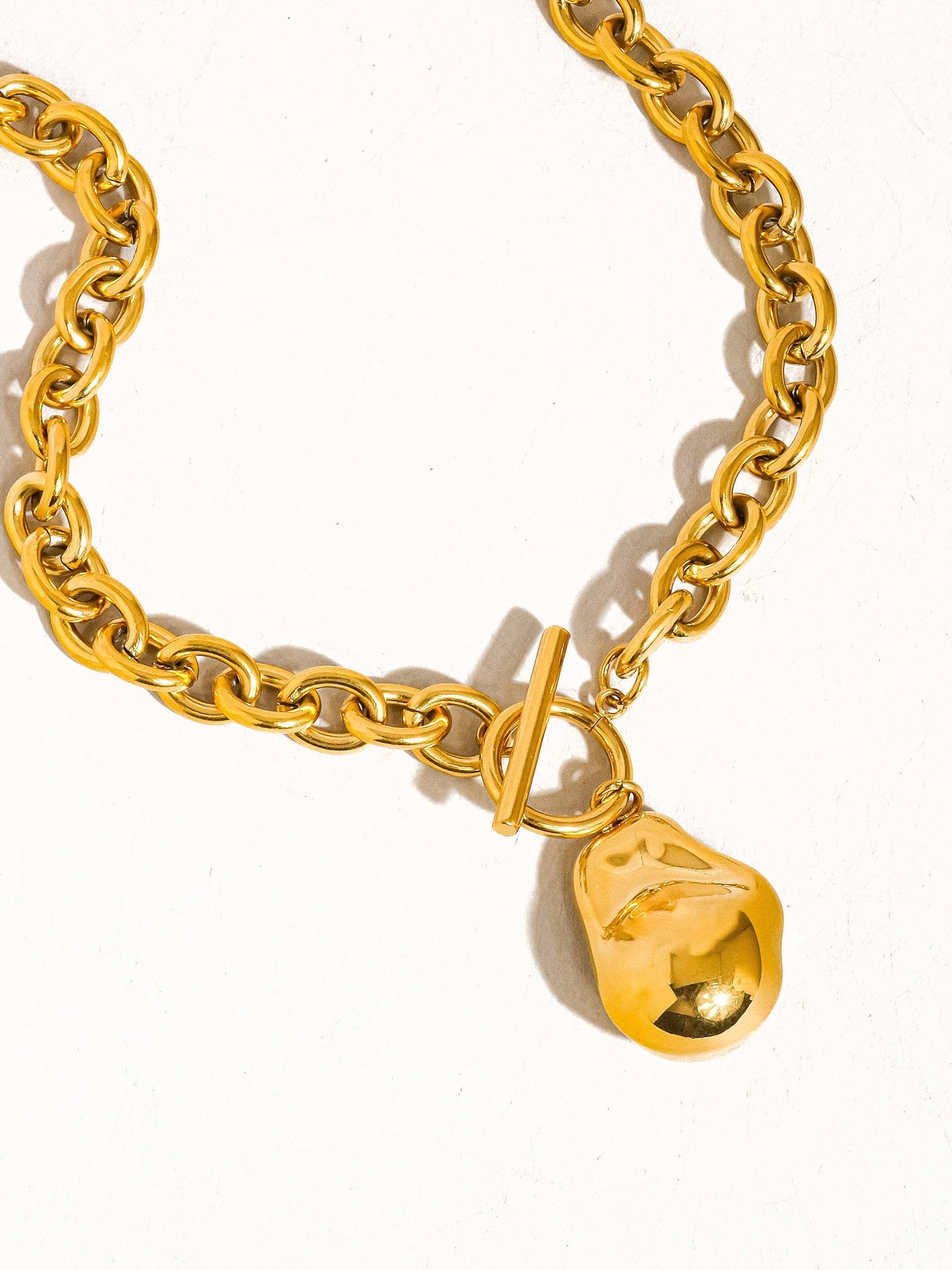 Ciel 18K Non-Tarnish Large Pearl Chain Necklace: Yellow Gold