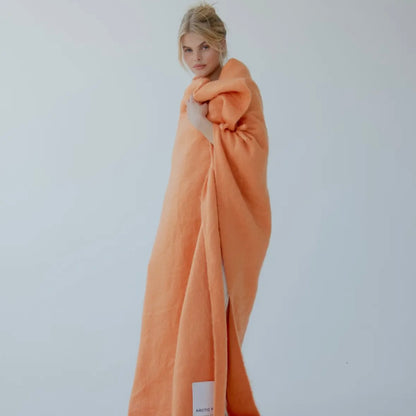 Arctic Fox Throw - Apricot
