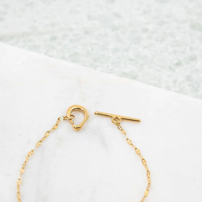 18K Gold PVD Abstract Carabiner Bracelet: Gold