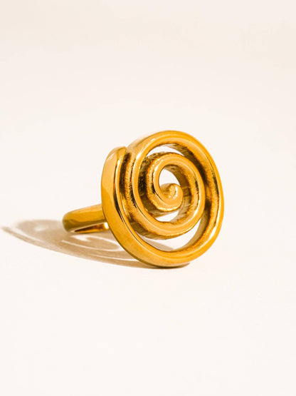 18K Gold Non-Tarnish Statement Rings: Aurithra-Oval