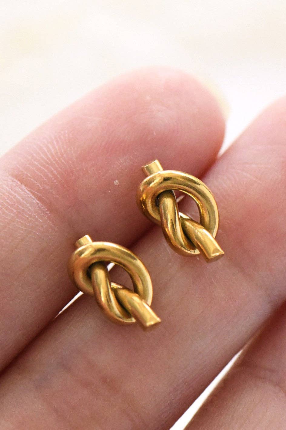 18K Gold Plated Waterproof Stainless Steel Stud Earrings - 6894: S0OX3T6894