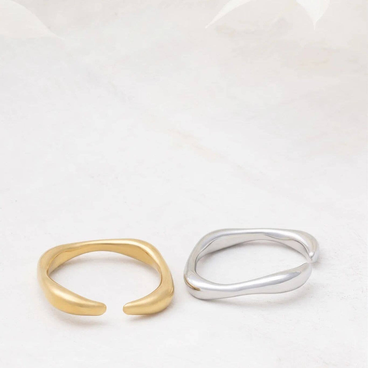 18K Gold PVD  Adjustable Simple Ring: Gold
