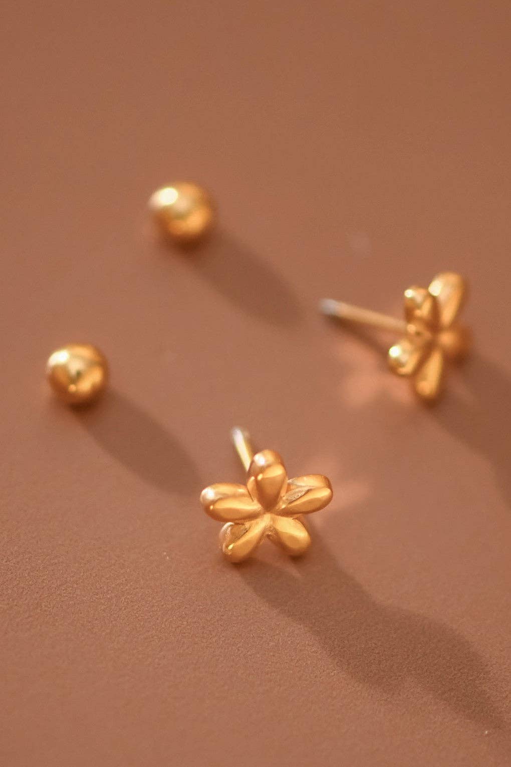 18K Gold Plated Waterproof Stainless Steel Stud Earrings - 7751: S0OX3T7751