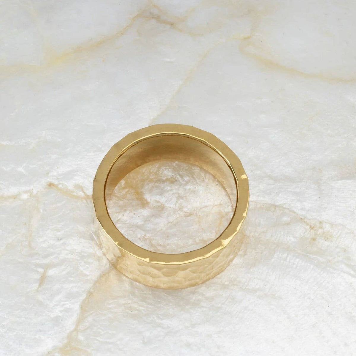 18K Gold PVD Hammered Statement Ring: Gold / 8