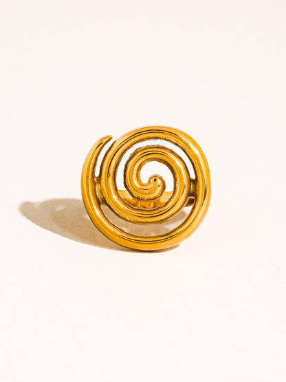 18K Gold Non-Tarnish Statement Rings: Aurithra-Oval
