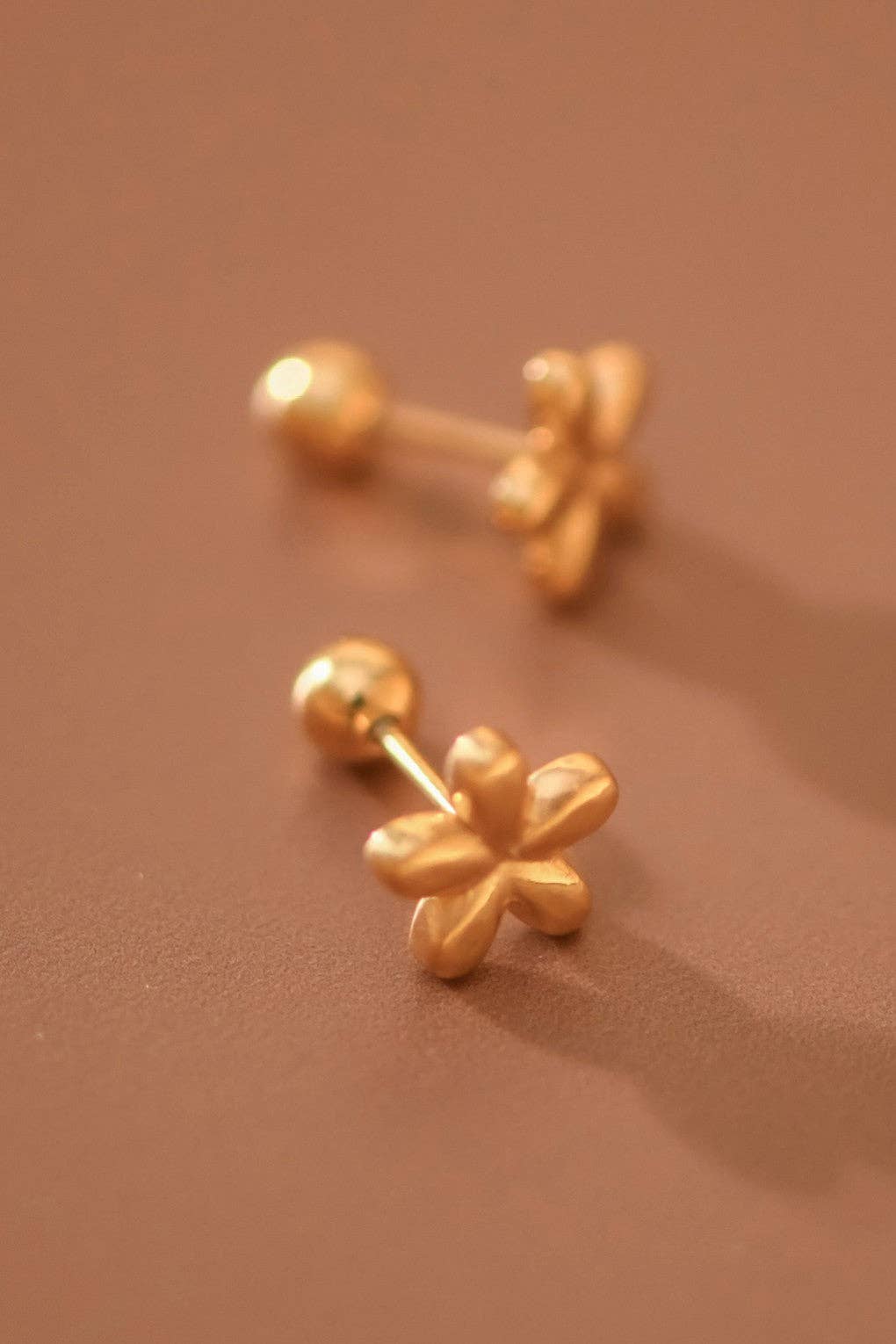 18K Gold Plated Waterproof Stainless Steel Stud Earrings - 7751: S0OX3T7751