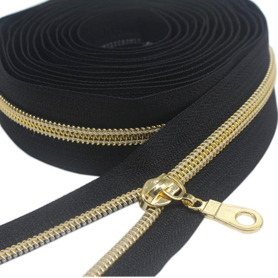 Ruth Bader Ginsberg Dissent Collar Black