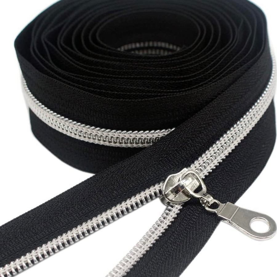 Ruth Bader Ginsberg Dissent Collar Black